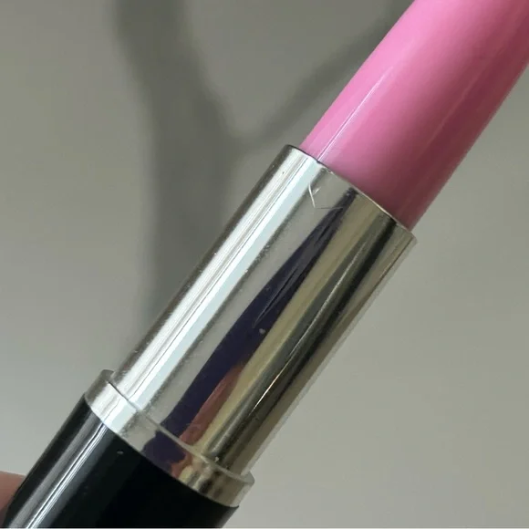 Steve Madden Pink Lipstick Shaped Ink Pen from 2013 (writes in blue ink) - Picture 9 of 10